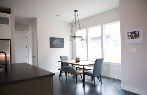 Georgetown House | Actually walkable to Georgetown Square with a private heated pool!n