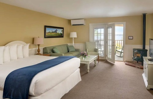 Boothbay Harbor Cabin | ADA Rm | Ocean Peek+Porch+FP | No Hidden Fees