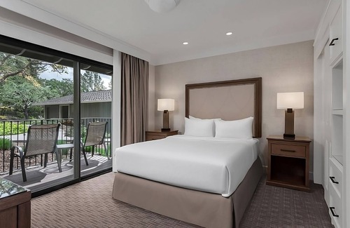 Napa Hotel | Add This To Your Vacation Stop! 2 Relaxing Suites Near Trancas Crossing Park!