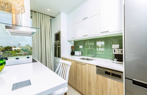 Adelianos Kampos Apartment | Adelhome - Sea view & walking distance to beach!