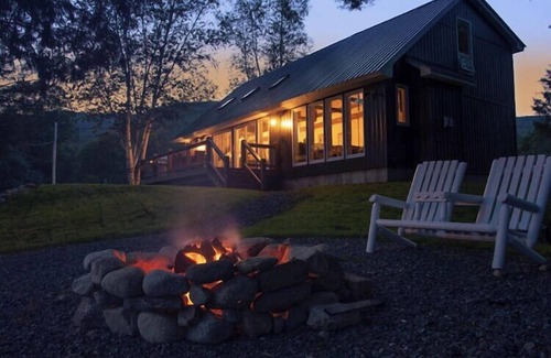 Wells House | Adirondack Lakefront Getaway Newly renovated, Fireplace, Gameroom, Close to Gore