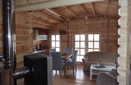 Oberoderwitz Apartment | Adler summer house Oderwitz with fireplace, garden, WLAN