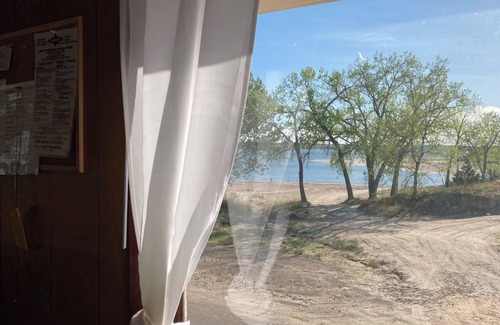Lemoyne Resort | Admiral’s Cove Resort - The log cabin