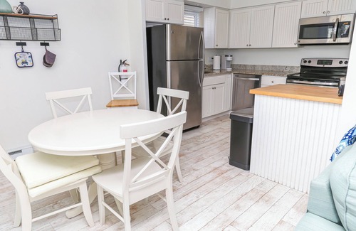 Brigantine Condo | Adorable 2 Bed/2 Bath Brigantine Vacation Rental