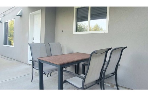Abbotsford Apartment | Adorable 2-bedroom basement suite