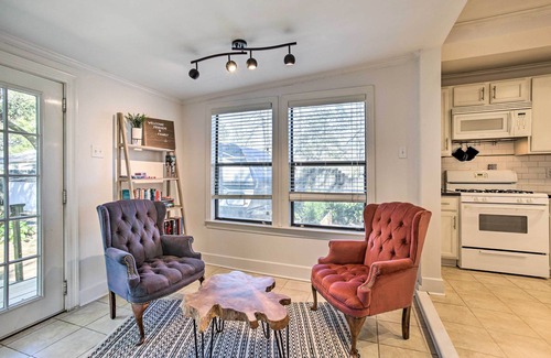 Highlands - Perkins Cottage | Adorable Baton Rouge Cottage < 3 Mi to LSU!