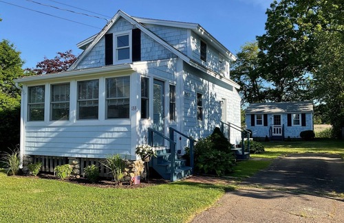 Westbrook Center Cottage | Adorable Beach Cottage for Monthly Rental Across the street from the beach!