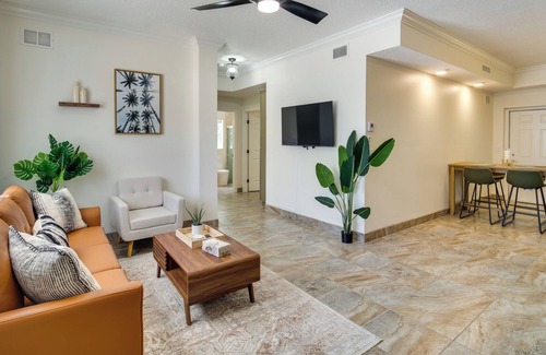 Crescent Beach Condo | Adorable Cocoa Beach Condo: Walk to the Ocean!