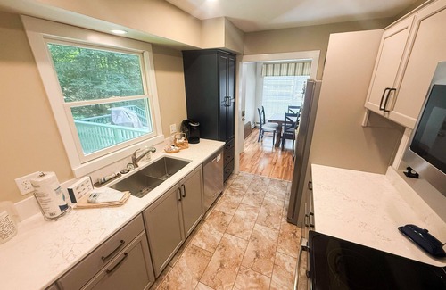 Frankfort House | Adorable home with private balcony & wraparound deck