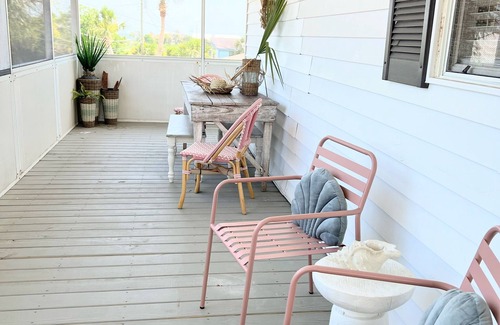 West Panama City Beach Cottage | Adorable Laguna Beach Cottage -West end PCB- 2 Bedroom & 2 Bath. Private POOL!