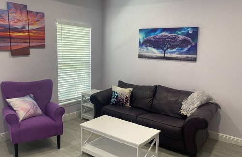 Punta Gorda Cottage | Adorable New Lavender Cottage