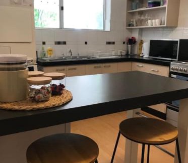 Flynn House | Adorable Studio Nestled in the Heart of Flynn - Hosted by Canstay