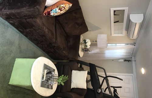East Setauket Apartment | Adorable private walk-in apartment