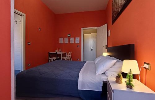 Ciampino House | Adriatic Room 50 m dalla stazione Ferroviaria di Ciampino e dalla navetta aeroportuale