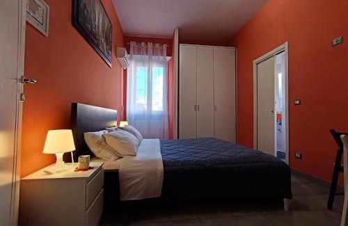 Ciampino House | Adriatic Room 50 m dalla stazione Ferroviaria di Ciampino e dalla navetta aeroportuale