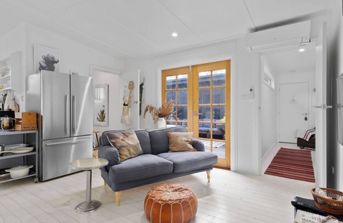 Erowal Bay House | Adrift - Pet-friendly - 5 min Walk to Bay - Rustic Charm