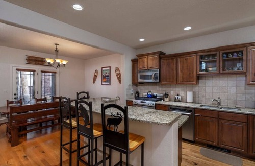 Driggs House | Adventure Basecamp of Teton Valley | Fireplace, Bunk Beds, Aspen Forests and Skiing Nearby