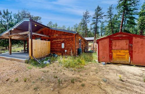 Guffey House | Adventure Lodge