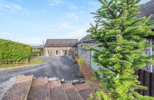 Llangadog House | Adventurers Abode - Uk48387
