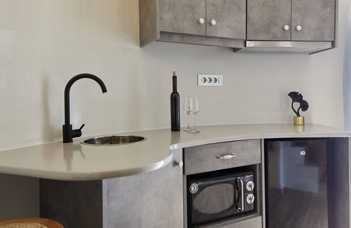 Exo Gonia Hotel | Aecon Suites