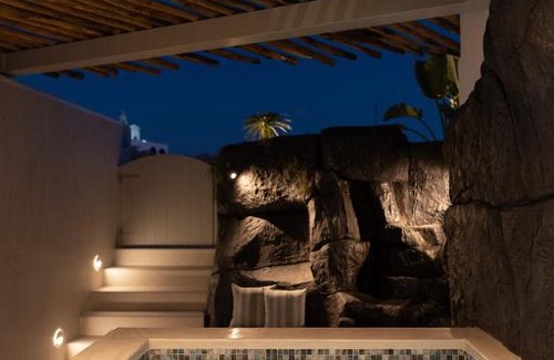 Monolithos Villa | Aegean Diamonds Luxury Suites