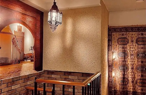 Banjara Hills Apartment | Aesthetic 2B apt in Banjara Hills, done up in a comfy eclectic and antique style