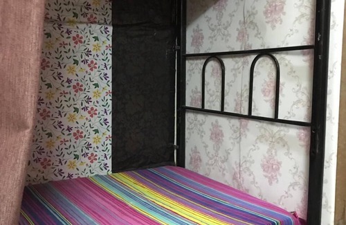 Dubai Villa | Affordable Ladies Bedspace Dormitory in center of Dubai