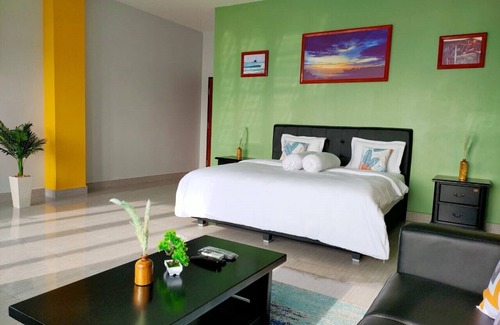Nias Resort | Affordable luxury Deluxe oceanfront suite