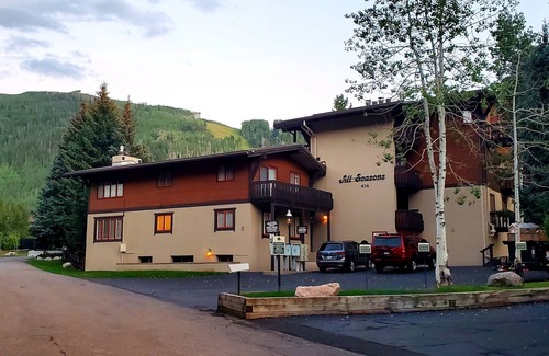 Vail Condo | Affordable Vail Village 179/nt = Oct 15-31.Vail Village studio