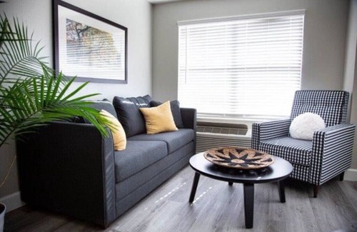 McNeil Apartment | Affordable Vibrant Austin Livingn