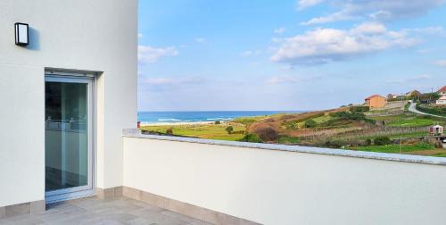 Arnados Apartment | AG Casa do Ramon en Playa Razo con patio exterior