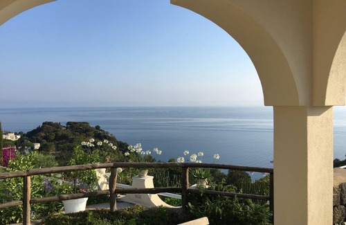 Casamicciola Terme House | Agapanto luxury accommodation