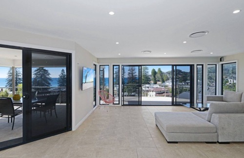 Avoca Beach House | Agave Cove - Great Spot in the Heart of Avoca!