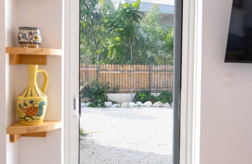 Limni Vouliagmenis Apartment | Agrambeli Apartment 2/7 at Heraion Lagoon