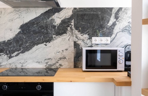 Limni Vouliagmenis House | Agrambeli Apartment 4/7 at Heraion Lagoon