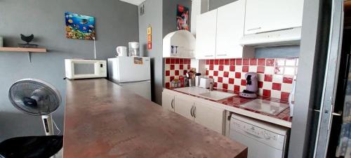 Valras-Plage Apartment | Agreable studio-cabine vue mer 4 personnes à 20 m de la plage