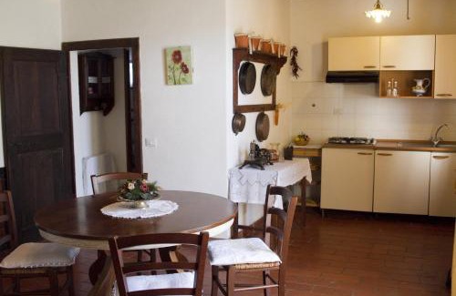 Castelnuovo di Val di Cecina House | Agriturismo Santa Caterina