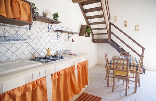 Modica Apartment | AGRITURISMO I5SENSI (Vc) Studio of 45 square meters, with swimming pool.