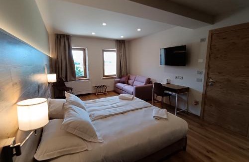 Belluno House | Agriturismo Villa di Modolo - Cortile della Latteria