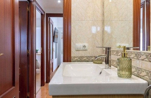 Distrito Oeste Apartment | AH El Rincón de la Calzada. VUT-5778-AS