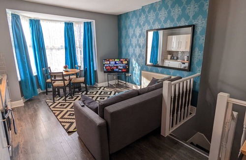 Edgbaston Apartment | AH4U Stanmore building