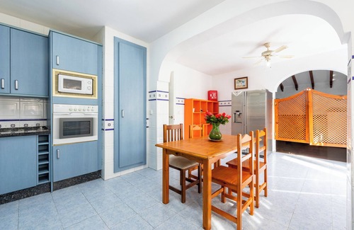 Rincon de la Victoria House | Air-Conditioned Villa "Mascota Rincón de la Victoria" with Pool, Garden & Wi-Fi