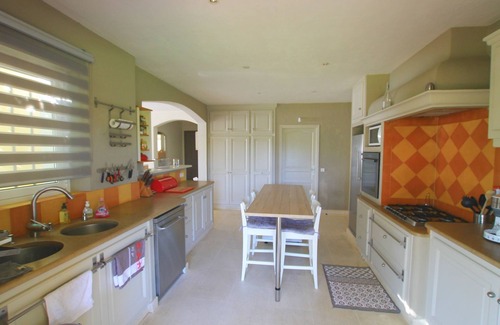Grimaud Villa | Air-conditioned Provencal villa with heated swimming pool in Grimaud.