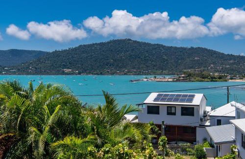 Airlie Beach House | Airlie Getaway - Airlie Beach