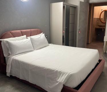 San Maurizio Canavese House | airport apartments camera orchidea