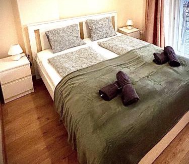 Vecses Bed & Breakfast | AIRPORTMAX Panzió
