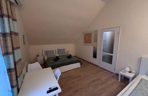 Vecses Bed & Breakfast | AIRPORTMAX Panzió