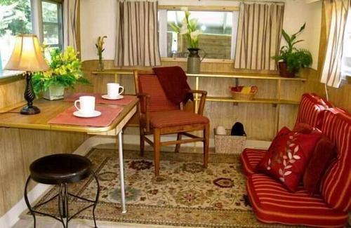 Butte House | Airstream in the Redwoods, near River and Beaches w/Hot Tub, Wifi, privacy.