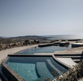 Akrotiri Villa | Akrorama private villas and suites
