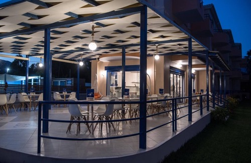 Vassiliki Hotel | Akroyiali Resort